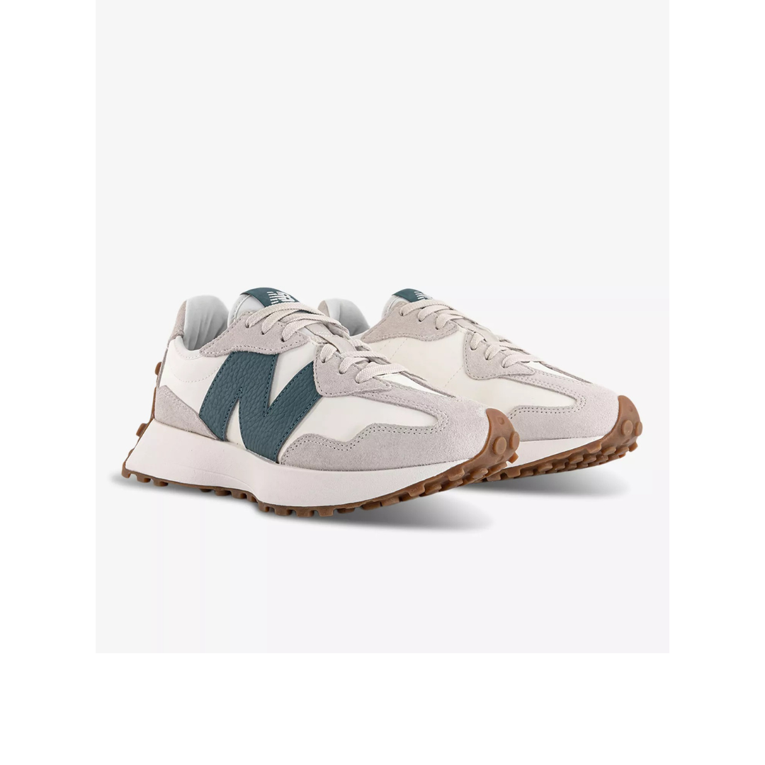 New Balance 327 in Forest Green